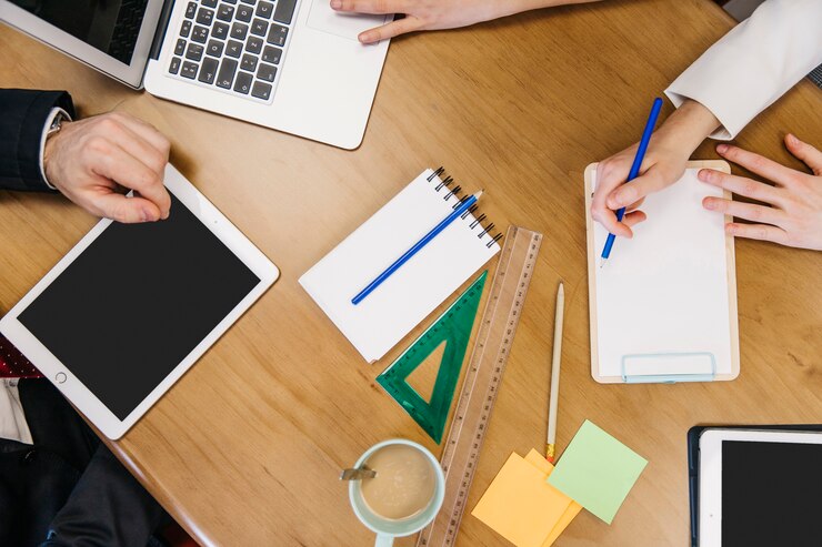 ACTIVIDADES EN RELACIÓN CON EL CLIENTE